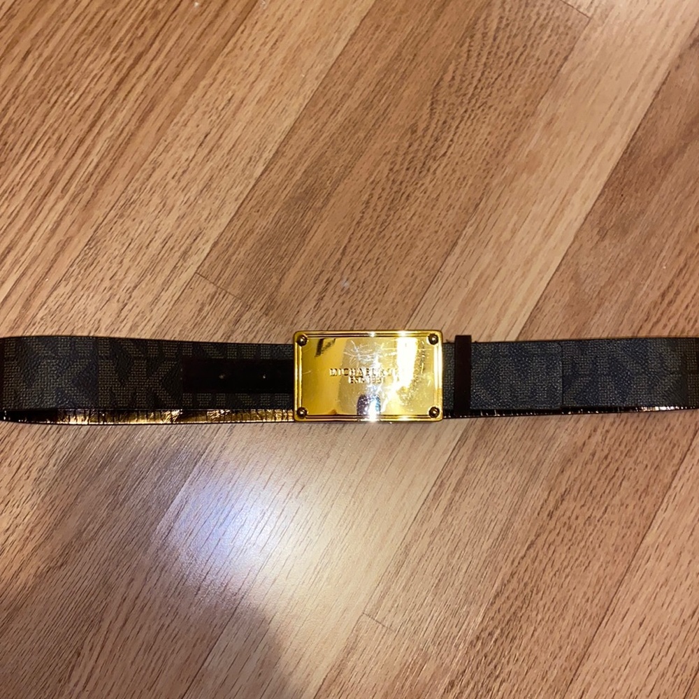 Michael kors gold buckle belt